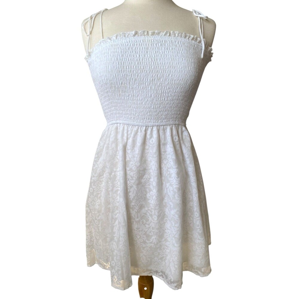 Pink Lily White Smocked Sundress Women Medium Tie Strap Floral cottagecore
